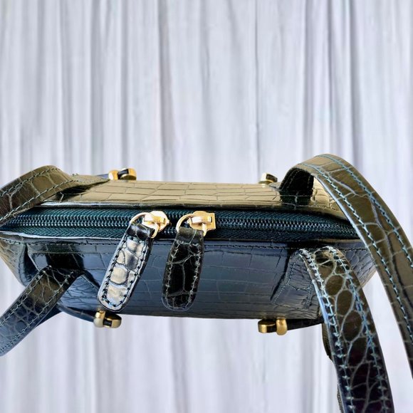 Bally Vintage Italy Croc Embossed Leather Shoulder Handbag Zipper - Picture 10 of 13